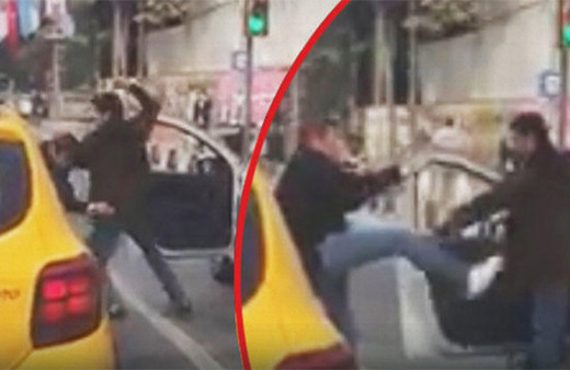 Taksicilerin 'yolcu alma' kavgası böyle görüntülendi!