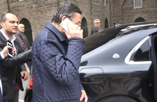 Melih Gökçek MHP'nin başkan adayı mı soruyu duyunca bastı gitti