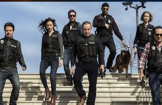 Arka Sokaklar bombası patladı! Efsane isim diziye tekrar geliyor