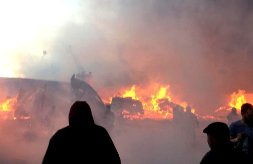 İstanbul'da 3 fabrikada birden yangın son durumu valilik açıkladı