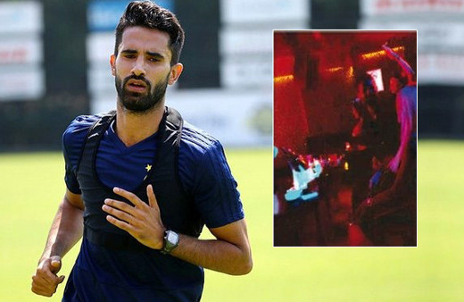 Fenerbahçeli futbolcu Alper Potuk 3 kadınla birlikte yakalandı