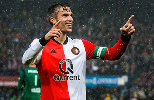 Robin Van Persie'den flaş karar!