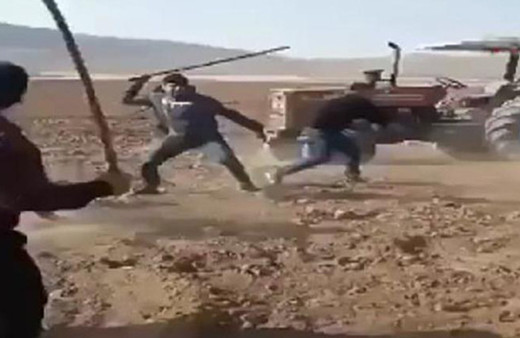  Taşlı sopalı ve silahlı arazi kavgası kamerada! Yaralılar var