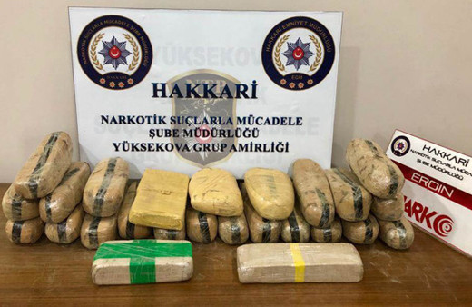 Hakkari'de 13 kilo 200 gram eroin ele geçirildi