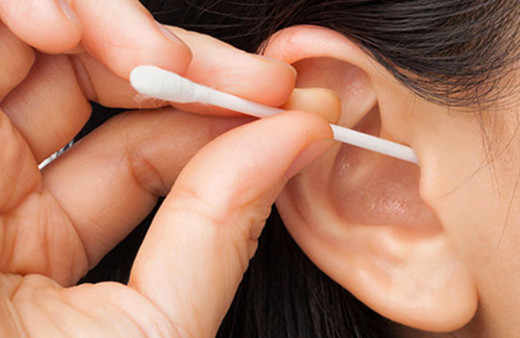 Kulak temizliğinin zararı var mıdır nasıl temizlenir?