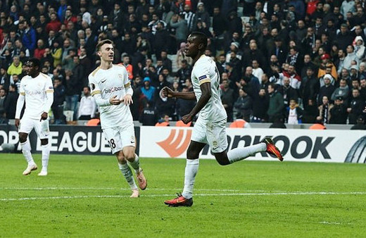 Samatta Beşiktaş'a önerilmiş, kimse oralı olmamış