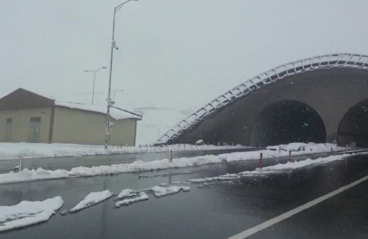 Ovit'e kar yağdı, ulaşım tünelden sağlanıyor