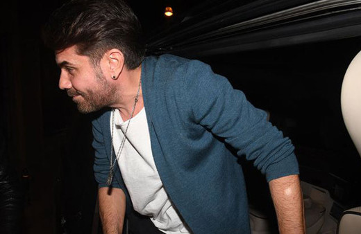 Kenan Doğulu'nun şaşkın halleri: Vahdet Beren'i unuttuk!