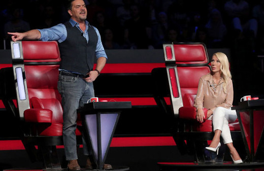 Beyaz'dan yarışmacıya çılgın teklif 'Evi üstüne yapıyorum'