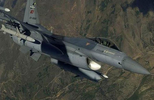 Kuzey Irak'taki teröristlere hava herakatı