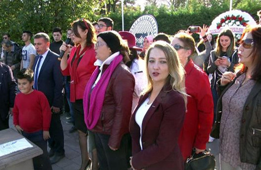 CHP'li kadınlar Andımız'ı yanlış okudu