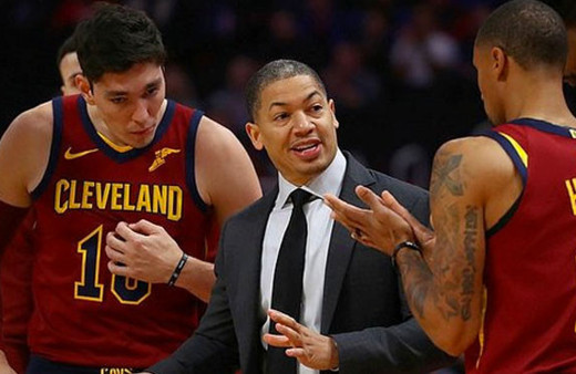 Cedi Osman'ın takımında yaprak dökümü devam ediyor