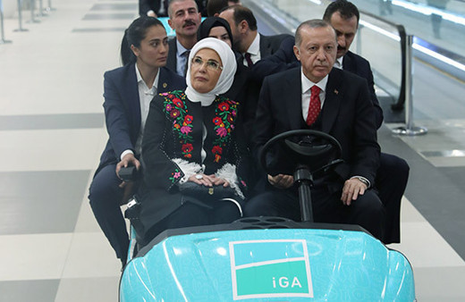 Başkan Erdoğan terminal binasını gezdi