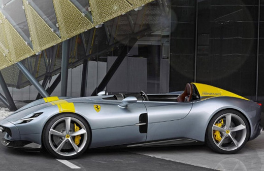 Daima hızlı! Ferrari yeni modellerini tanıttı