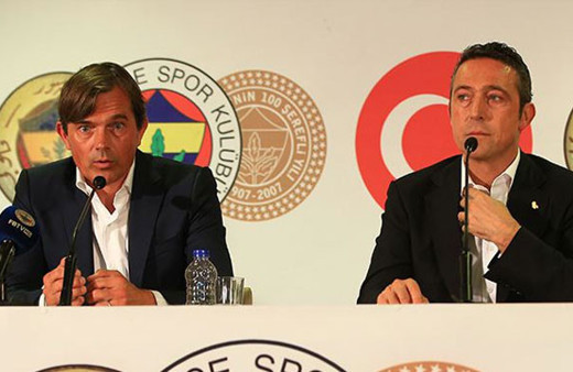 Telefonla haber yolladı! Phillip Cocu'dan Ali Koç'a şok yanıt