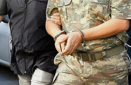 Kara Kuvvetleri'nde FETÖ operasyonu! 21'i muvazzaf subay... 