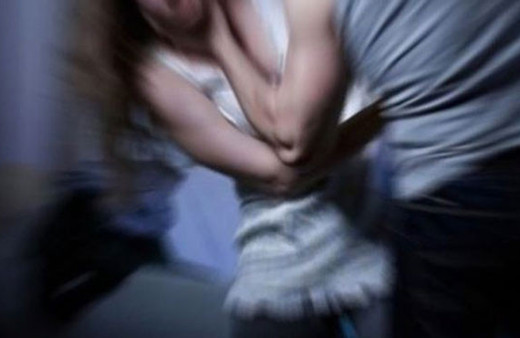 Gece kulubünde genç kıza toplu tecavüz dehşeti! İçkisine ilaç katıp...