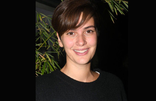 Bergüzar Korel imaj değiştirdi 8 yaş daha gençleşti