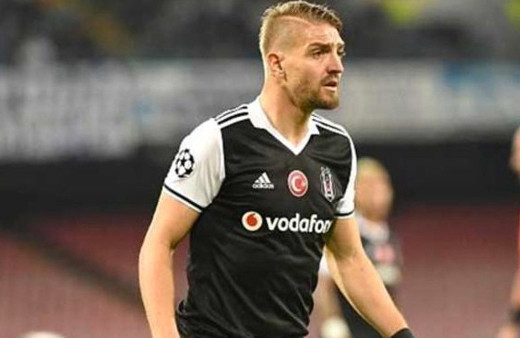 UEFA'dan Beşiktaşlıları kızdıracak Caner Erkin paylaşımı