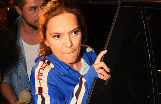 Demet Akalın'dan 'Okan Bey ile görüşüyor musun' sorusuna bomba yanıt