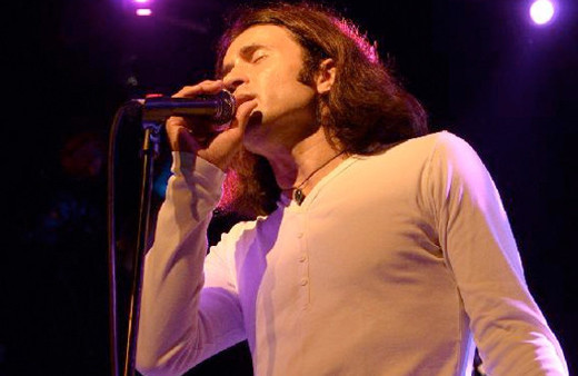 'Rockçı imam' meslekten ihraç edildi