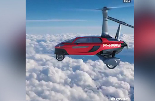 Uçan araba nihayet satışta, işte fiyatı