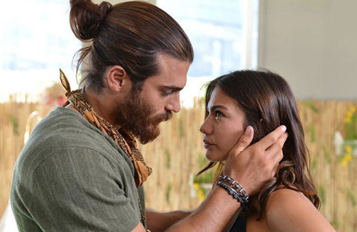 Erkenci Kuş dizisinin setinde neler oldu? Kim için 100 kırmızı gül geldi neden?