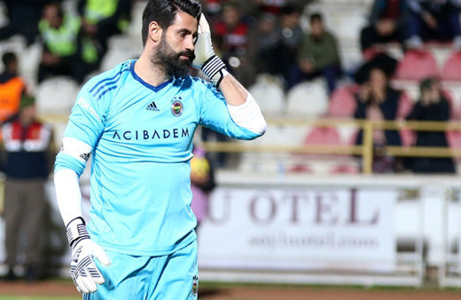 Fenerbahçe'de deprem: Volkan ve 2 futbolcu kadro dışı bırakıldı!