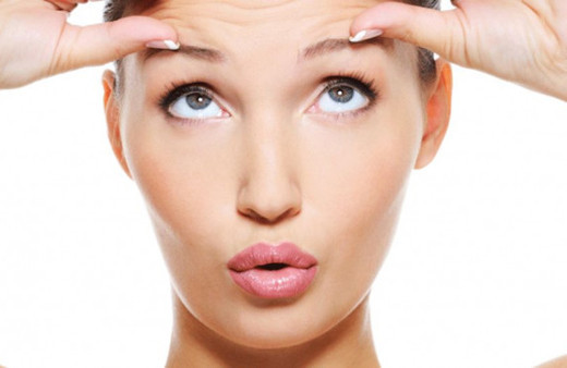 Göz kapağı düşüklüğü hangi durumlarda ameliyat edilmelidir?