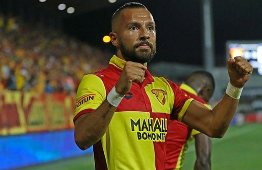 Yasin Öztekin fırtına gibi başladı! Gollerine devam ediyor