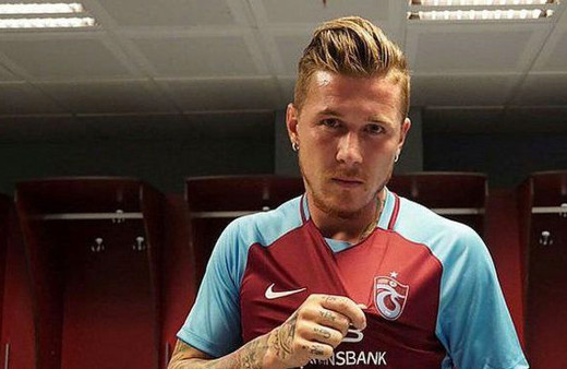 Kulübü şikayet etmişti kadro dışı kaldı