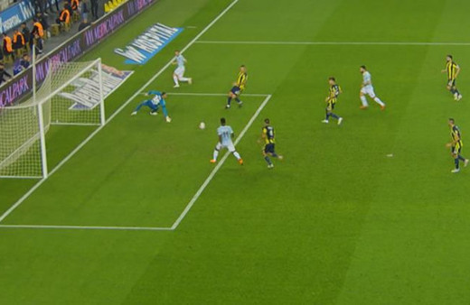 VAR bozuldu: Başakşehir'in golü geçersiz sayıldı!