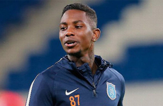 Başakşehirli Elia maçın hakemine isyan etti!