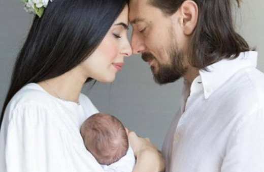 Beyza Şekerci Engin Hepileri çifti ilk bebeklerine bakın ne isim verdi