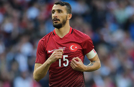 A Milli Takım'da Mehmet Topal şoku