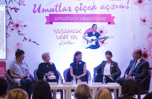 İleri evre meme kanserli kadınlara ücretsiz psikolojik destek!