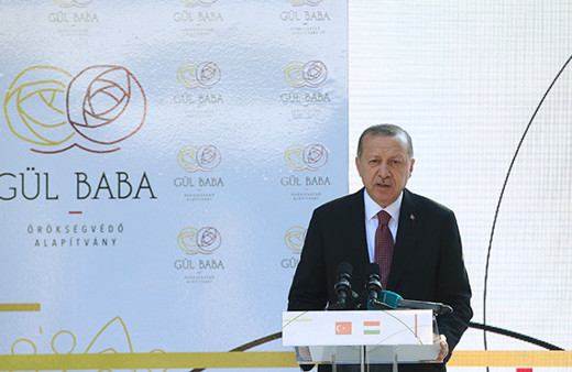 Cumhurbaşkanı Erdoğan Gül Baba Türbesi'nde