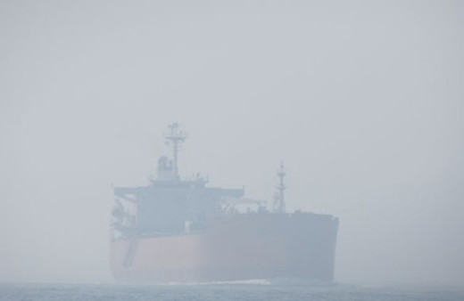 Sis nedeni ile boğaz trafiği kapatıldı