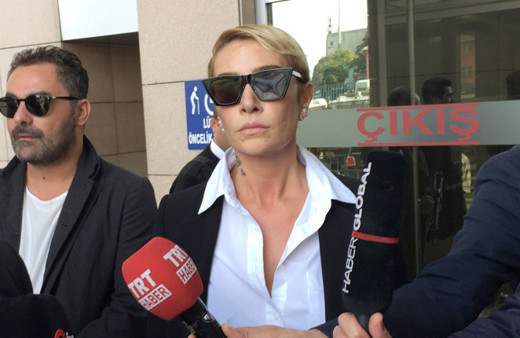 Sıla Ahmet Kural'dan şikayetçi oldu : 'Kafama vurdu yerlerde sürükledi'