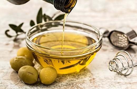 Uyanır uyanmaz 1 kaşık zeytinyağı için