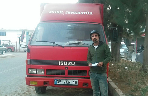 Böyle trafik cezası görülmedi kamyona kask cezası