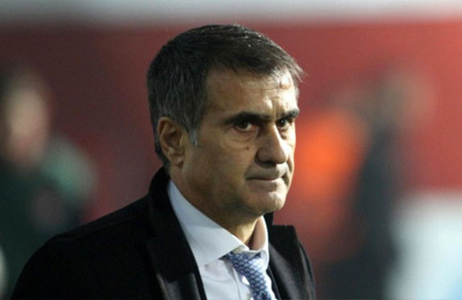 Şenol Güneş'in aklındaki forvet bugün ilk 11'de çıkabilir