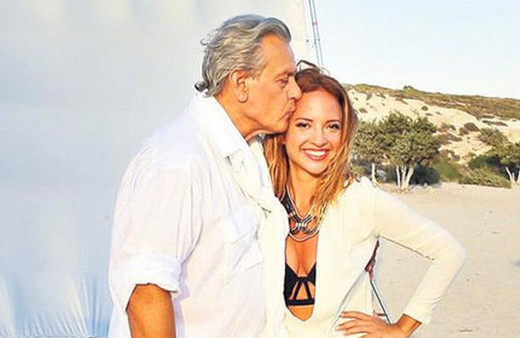 Ayşe Özyılmazel'den eşini döven babası Neco'ya sert tepki