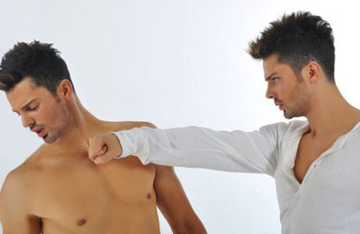 Şarkıcı Bulut Duman'dan 'gay' vurgunu eşcinsel sitelerinde tanışıp çıplak fotoğrafla...