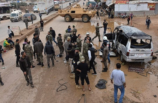 Cerablus'ta bomba yüklü araç patladı; ölü ve yaralılar var