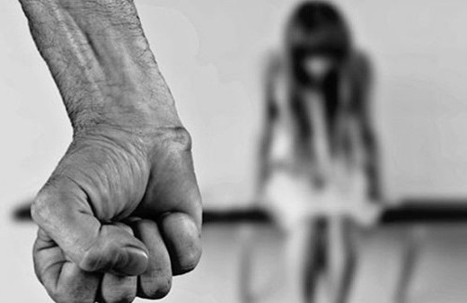 'Pes' dedirten savunma: Öpüştük ama ilişkiye girmedik