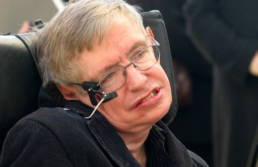 Stephen Hawking'in yakalandığı ALS hastalığının belirtilerine dikkat edin