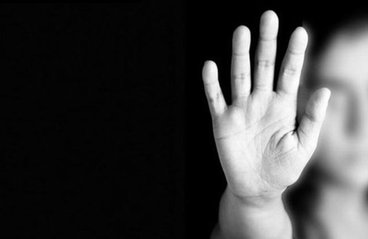 Dantelli iç çamaşırı giydi diye tecavüzcüsü beraat etti