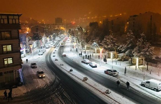 Bayburt ve Tunceli'de okullara kar tatili