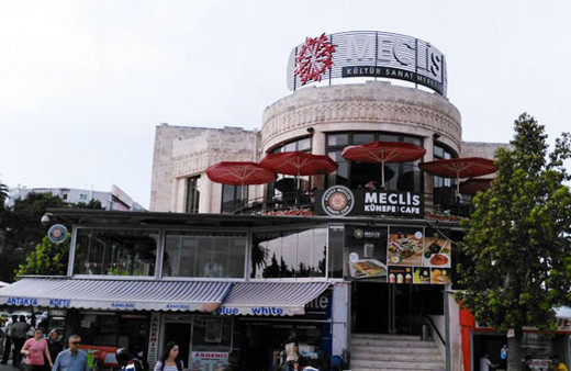 Rezalete bak tarihi Hatay Meclisi'ni 'künefeci' yaptılar!